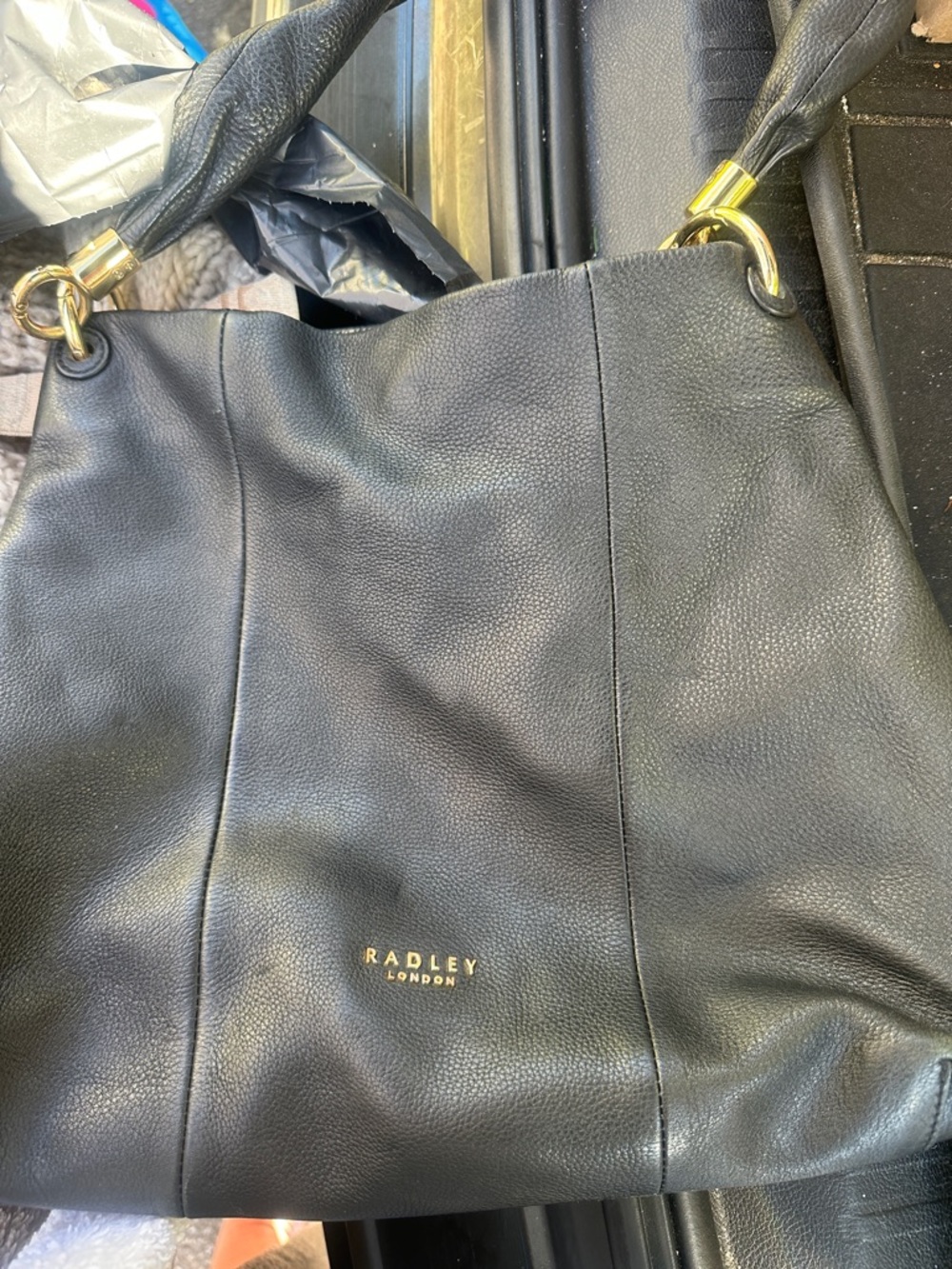 RADLEY LONDON Black Pebbled Leather Shoulder Bag with Gold Hardware